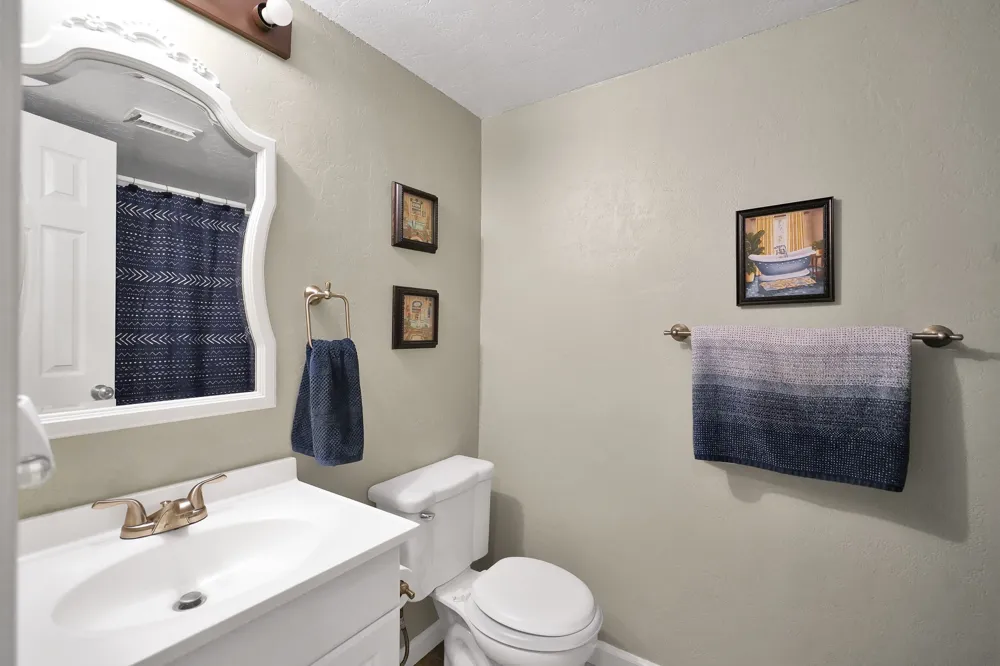 144 Pine Branch Glen Holly Lake Ranch, TX 75765