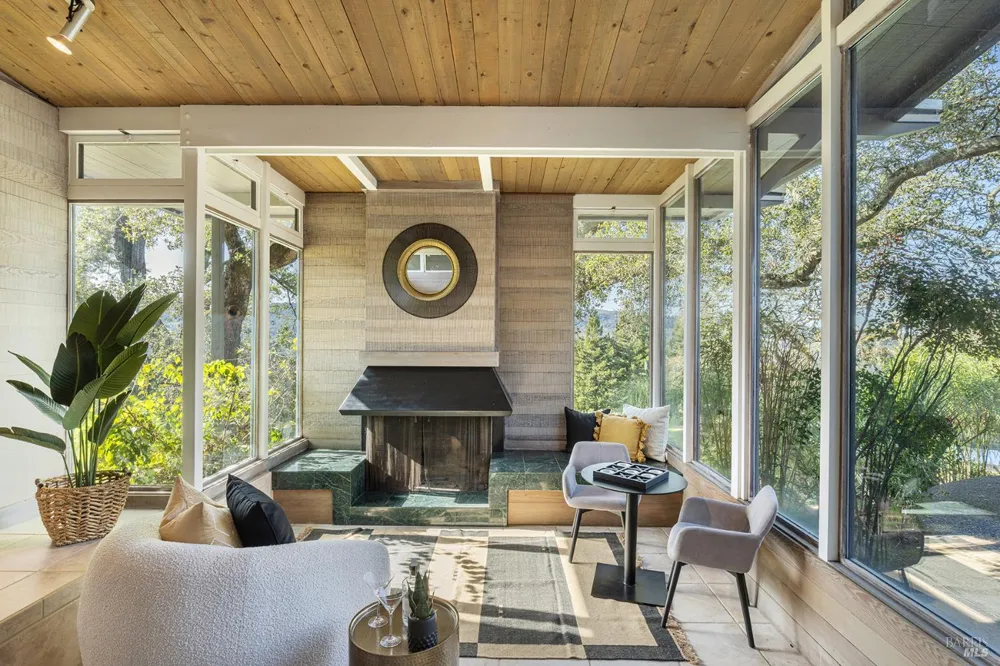 5815 Bennett Valley Road Santa Rosa, CA 95404