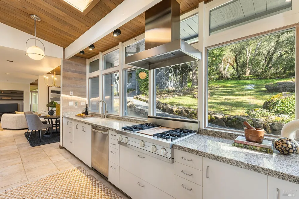 5815 Bennett Valley Road Santa Rosa, CA 95404