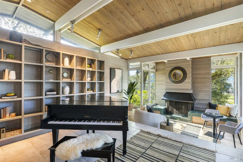 5815 Bennett Valley Road Santa Rosa, CA 95404