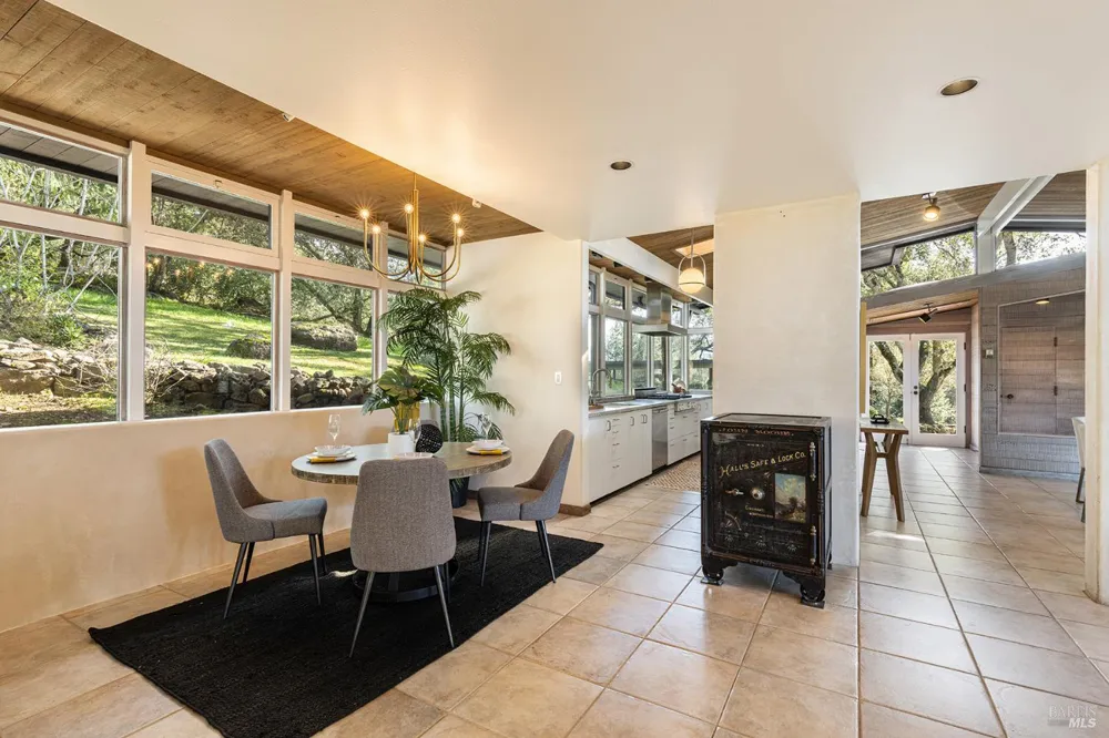 5815 Bennett Valley Road Santa Rosa, CA 95404
