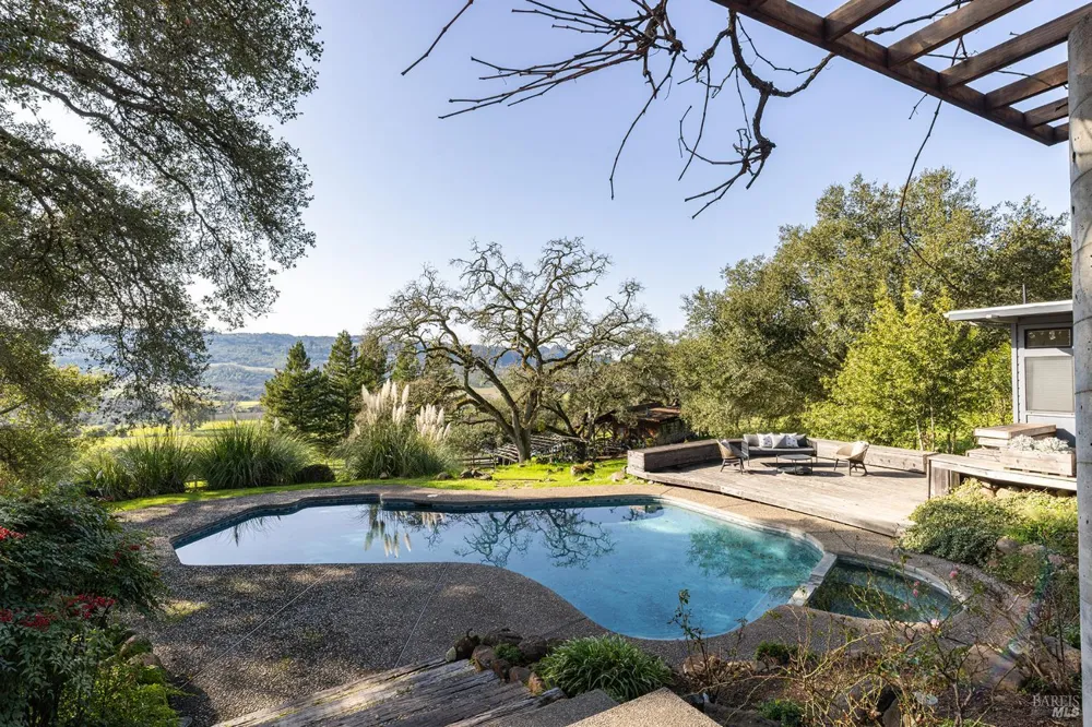 5815 Bennett Valley Road Santa Rosa, CA 95404