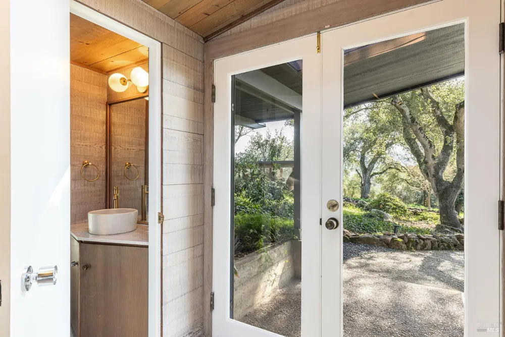 5815 Bennett Valley Road Santa Rosa, CA 95404