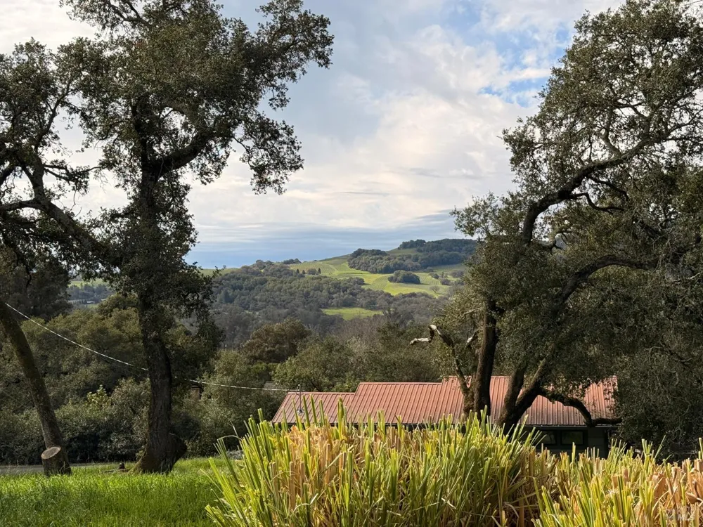 5815 Bennett Valley Road Santa Rosa, CA 95404