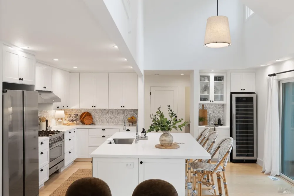 13605 Garric Avenue Glen Ellen, CA 95442