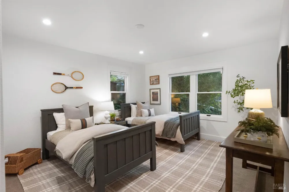 13605 Garric Avenue Glen Ellen, CA 95442