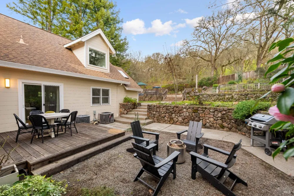 13605 Garric Avenue Glen Ellen, CA 95442