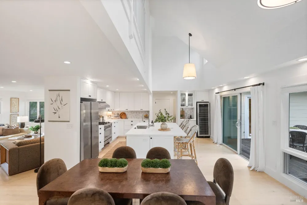 13605 Garric Avenue Glen Ellen, CA 95442