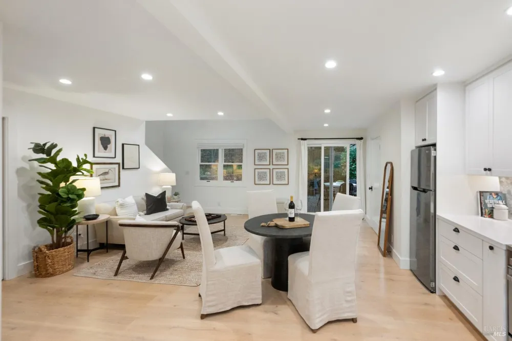 13605 Garric Avenue Glen Ellen, CA 95442