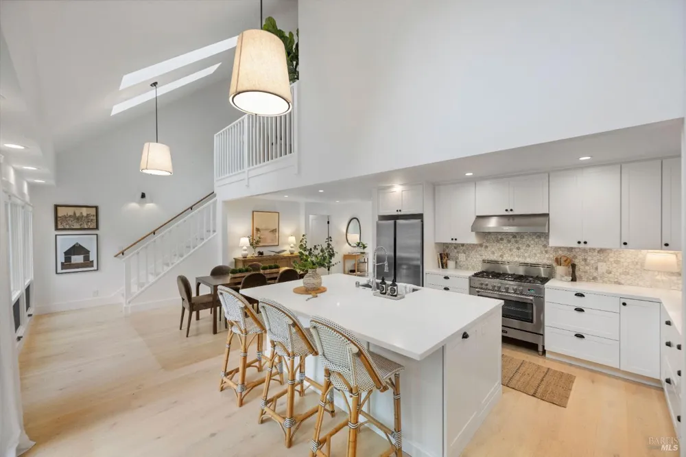 13605 Garric Avenue Glen Ellen, CA 95442