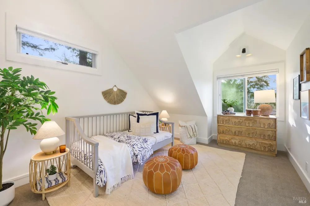 13605 Garric Avenue Glen Ellen, CA 95442