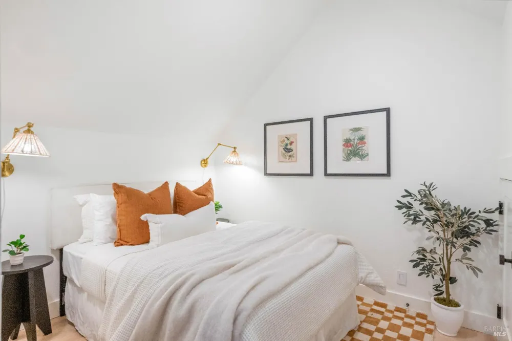 13605 Garric Avenue Glen Ellen, CA 95442