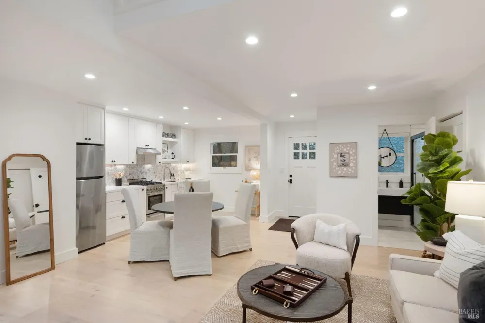 13605 Garric Avenue Glen Ellen, CA 95442