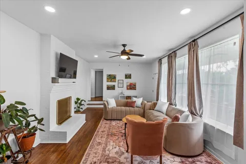 3818 Granada Drive