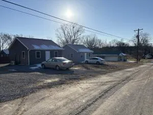 128 County Road 882 Etowah, TN 37331