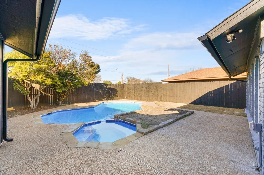 6619 Gentle Wind Lane Dallas, TX 75248