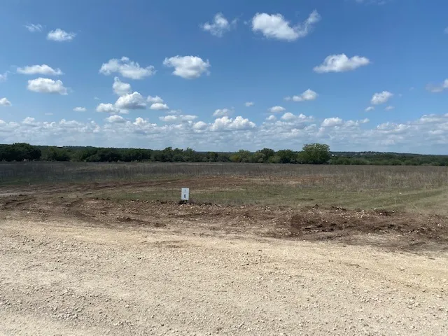6 Cattle Trail Kempner, TX 76539