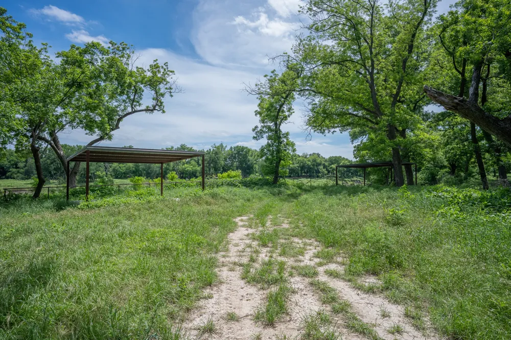 6 Cattle Trail Kempner, TX 76539