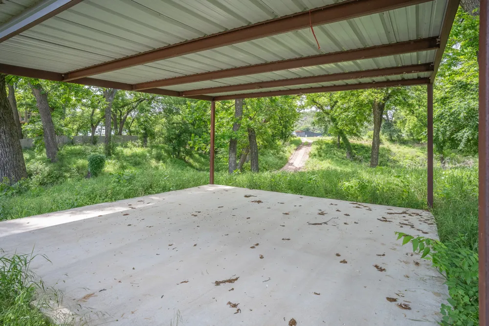 6 Cattle Trail Kempner, TX 76539
