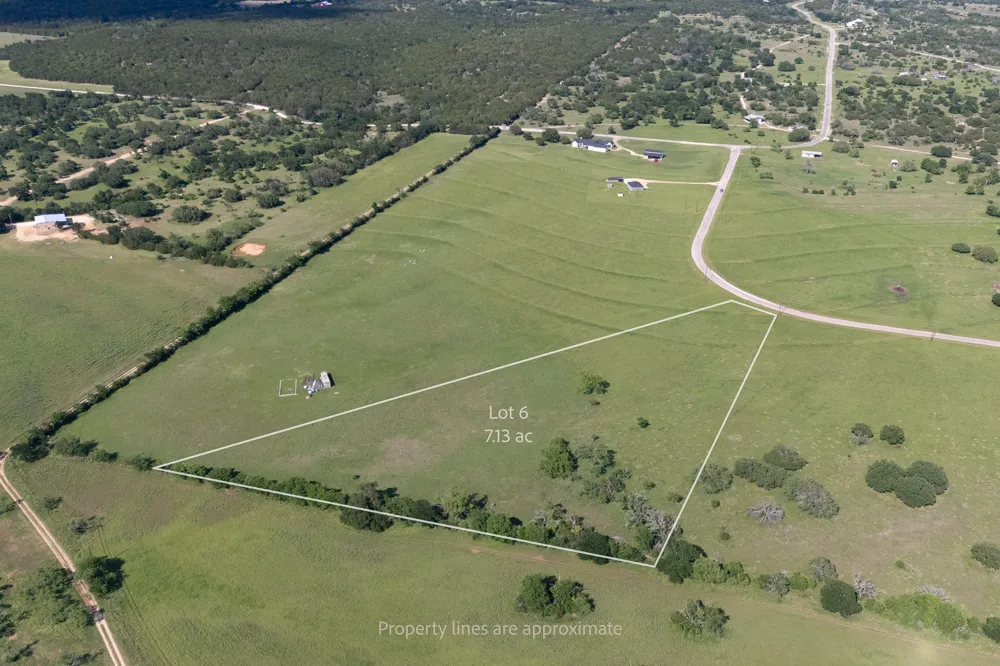 6 Cattle Trail Kempner, TX 76539