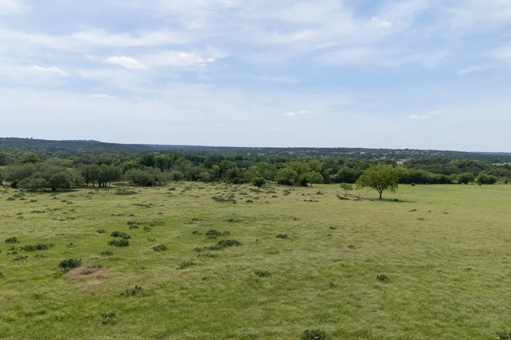 6 Cattle Trail Kempner, TX 76539