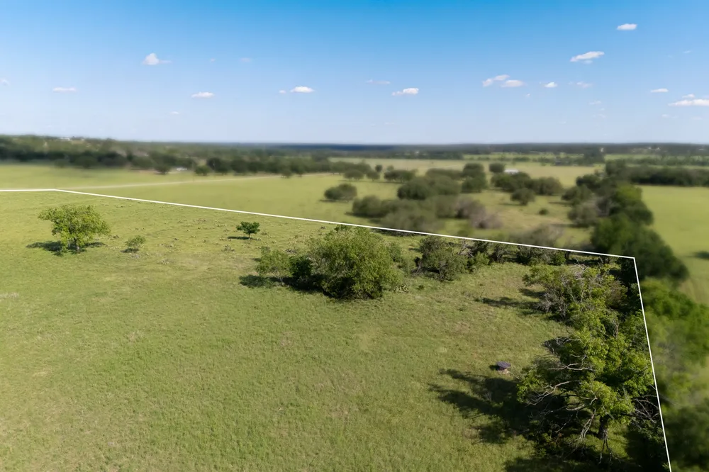 6 Cattle Trail Kempner, TX 76539