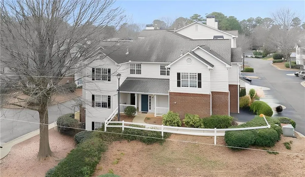 803 Spring Heights Lane SE