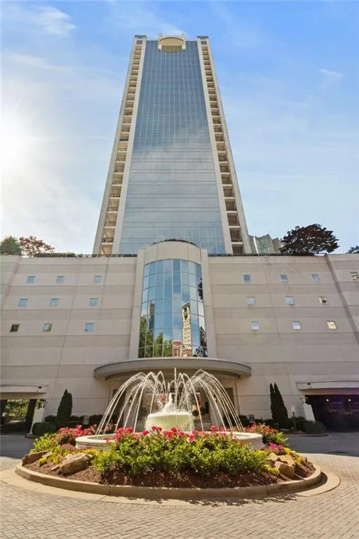 2828 Peachtree Road NW #1704