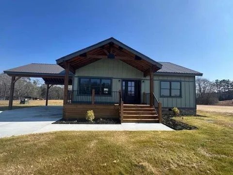 1825 County Rd 40
