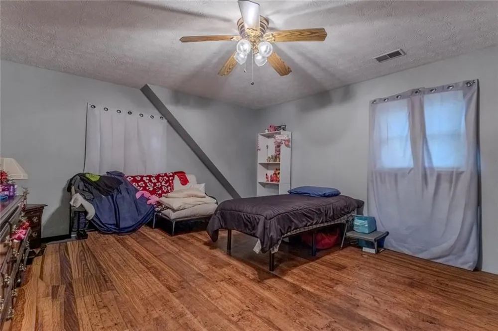 160 HWY 320 Carnesville, GA 30521