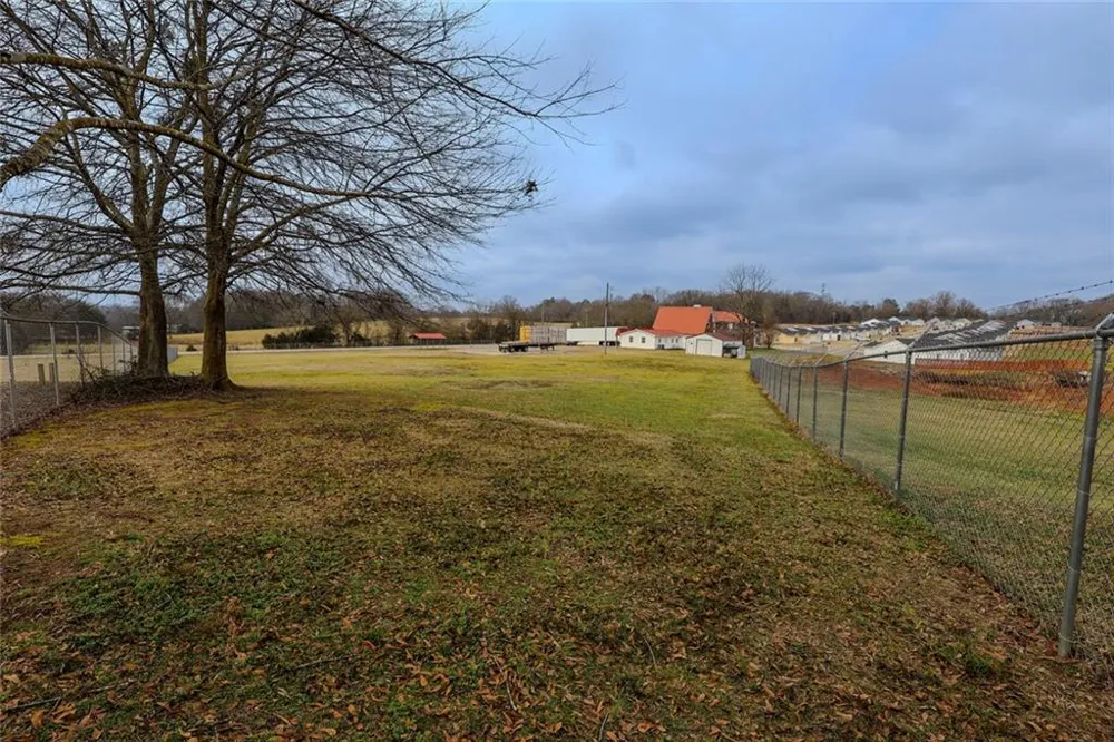 160 HWY 320 Carnesville, GA 30521