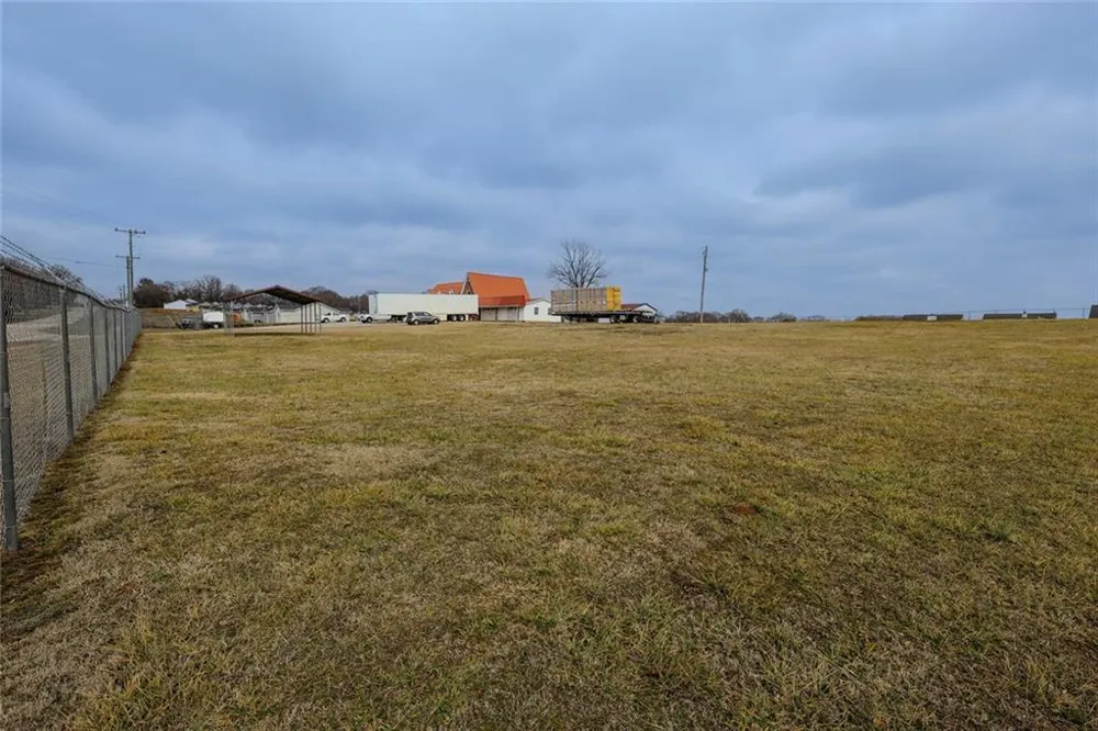 160 HWY 320 Carnesville, GA 30521