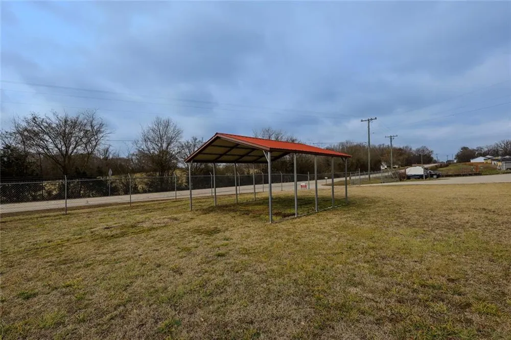 160 HWY 320 Carnesville, GA 30521