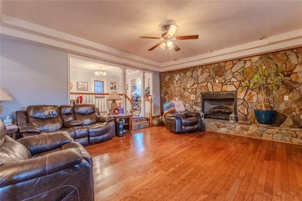160 HWY 320 Carnesville, GA 30521