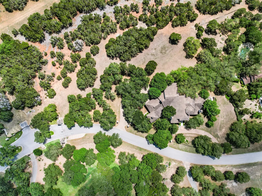 8611 Young Lane Austin, TX 78737