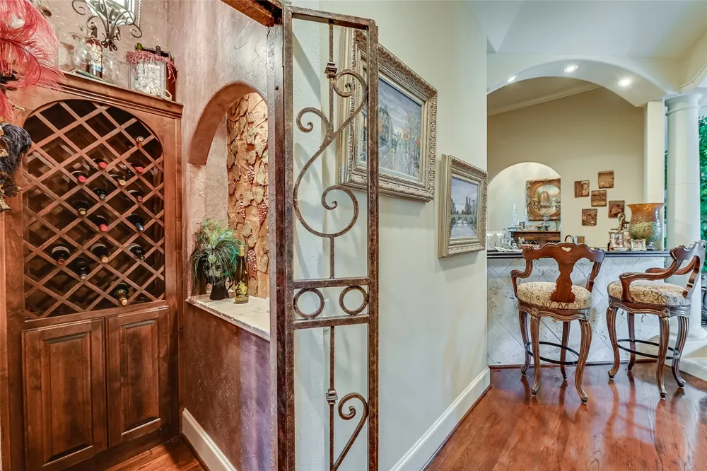 8611 Young Lane Austin, TX 78737