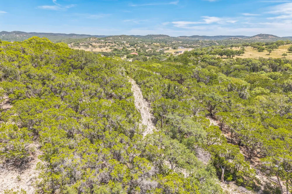 Live Oak Place Pipe Creek, TX 78063