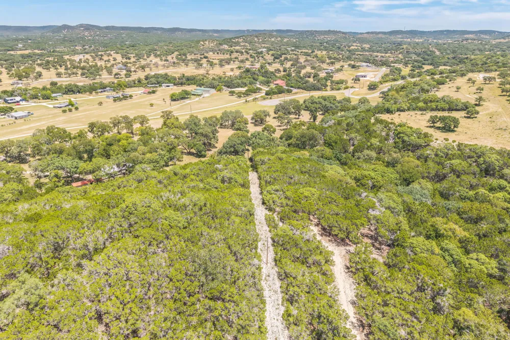 Live Oak Place Pipe Creek, TX 78063