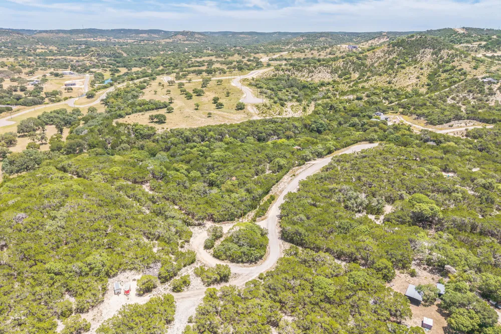Live Oak Place Pipe Creek, TX 78063