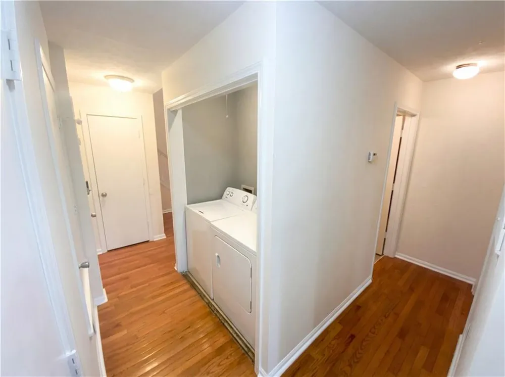 311 Quail Run Roswell, GA 30076