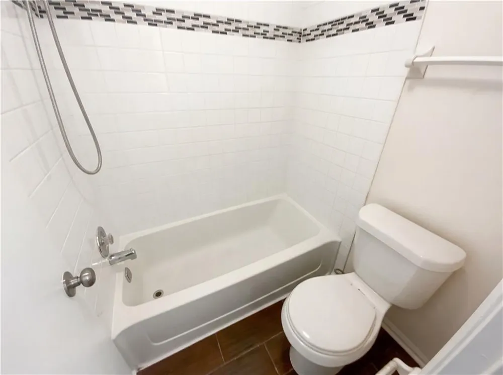 311 Quail Run Roswell, GA 30076