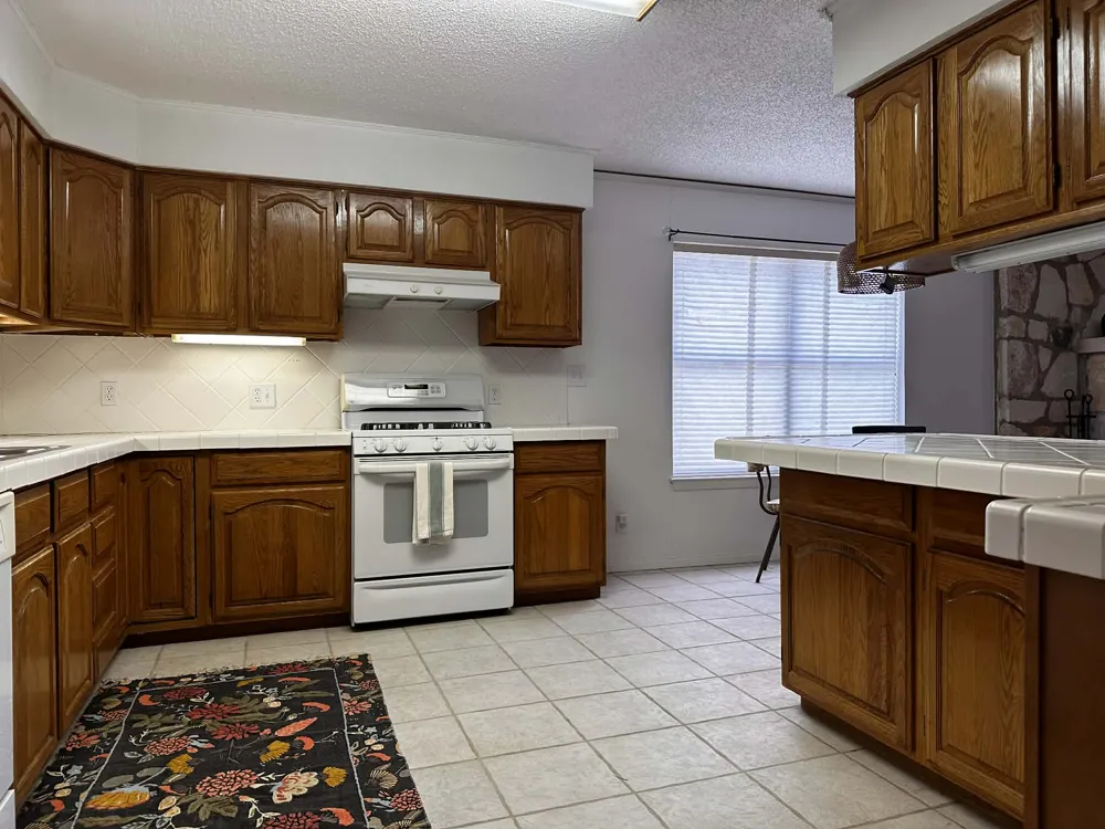 810 KC 271 Junction, TX 76849