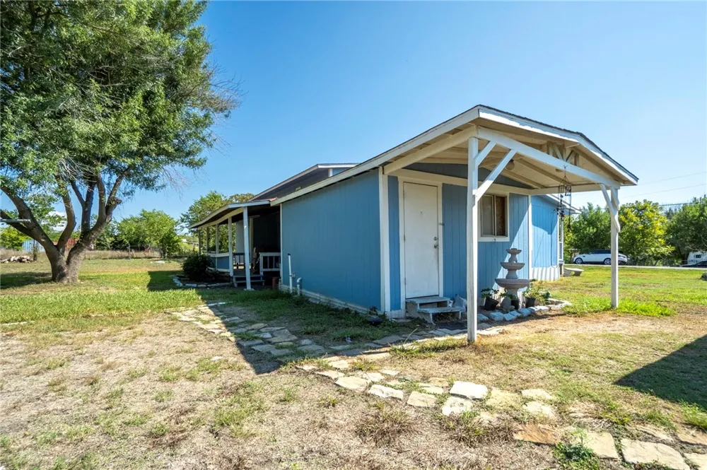 110 Belinda Lane Kyle, TX 78640