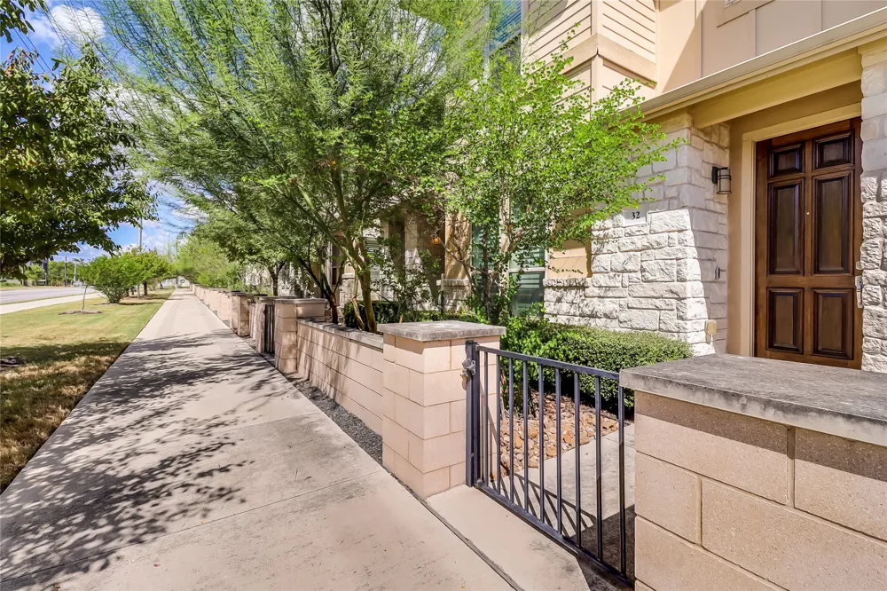6814 E Riverside Drive #32 Austin, TX 78741