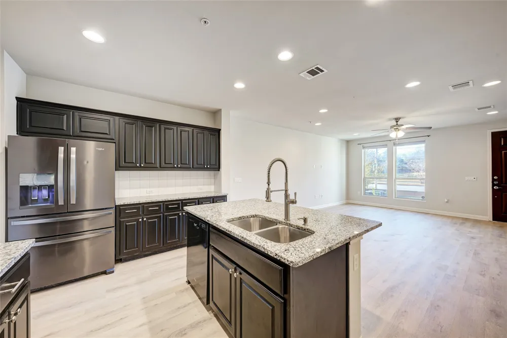 6814 E Riverside Drive #32 Austin, TX 78741