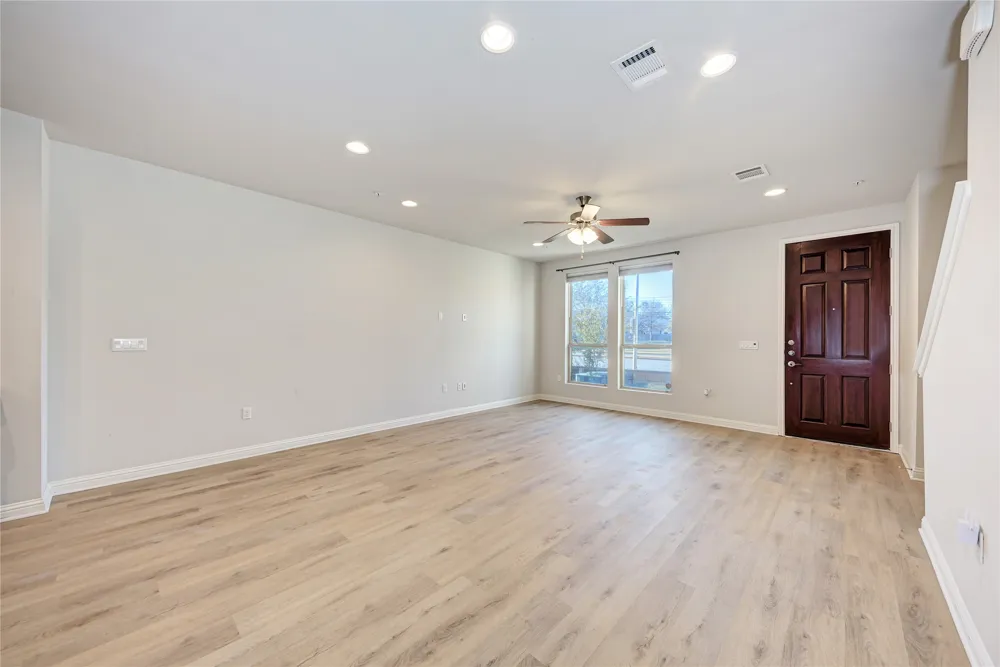 6814 E Riverside Drive #32 Austin, TX 78741