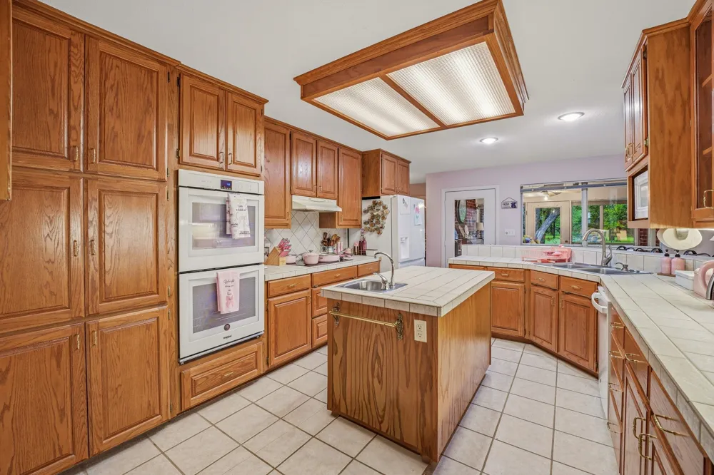 3741 County Road 2160 Iredell, TX 76649