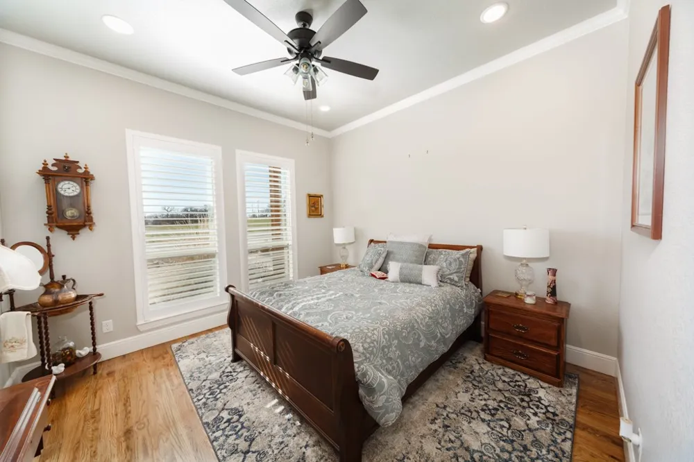 1466 County Road 1270 Alvord, TX 76225