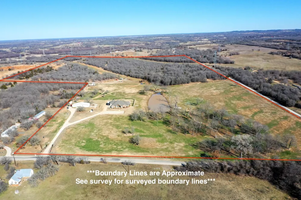 1466 County Road 1270 Alvord, TX 76225