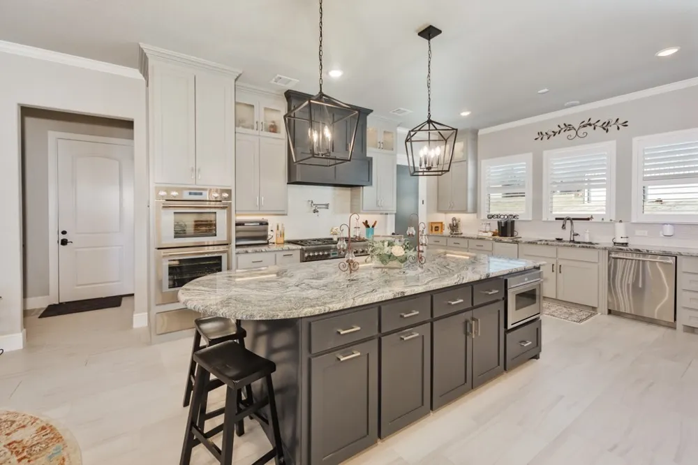 1466 County Road 1270 Alvord, TX 76225